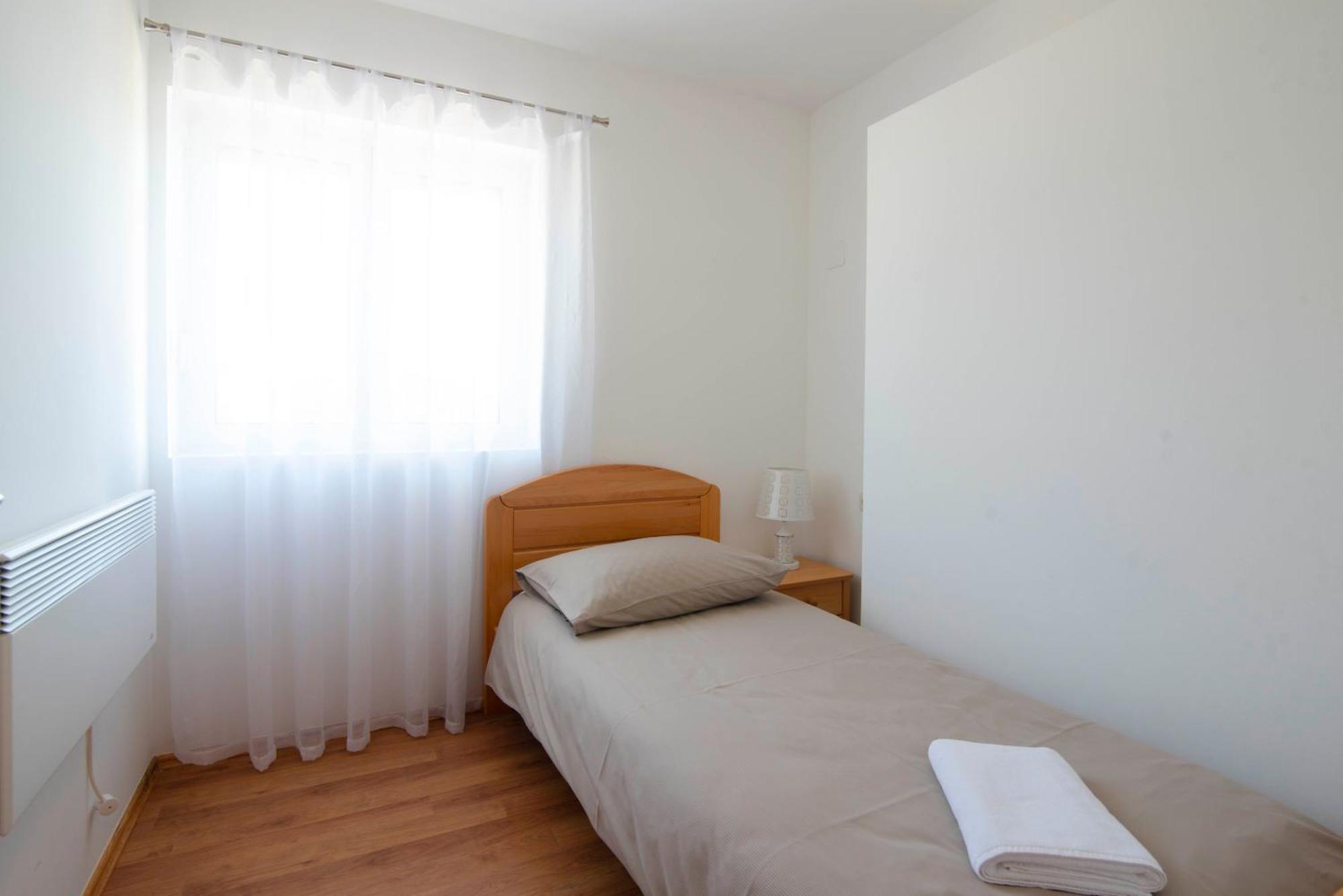 Vacation Villa Matic With 7 Bedrooms Синь Экстерьер фото