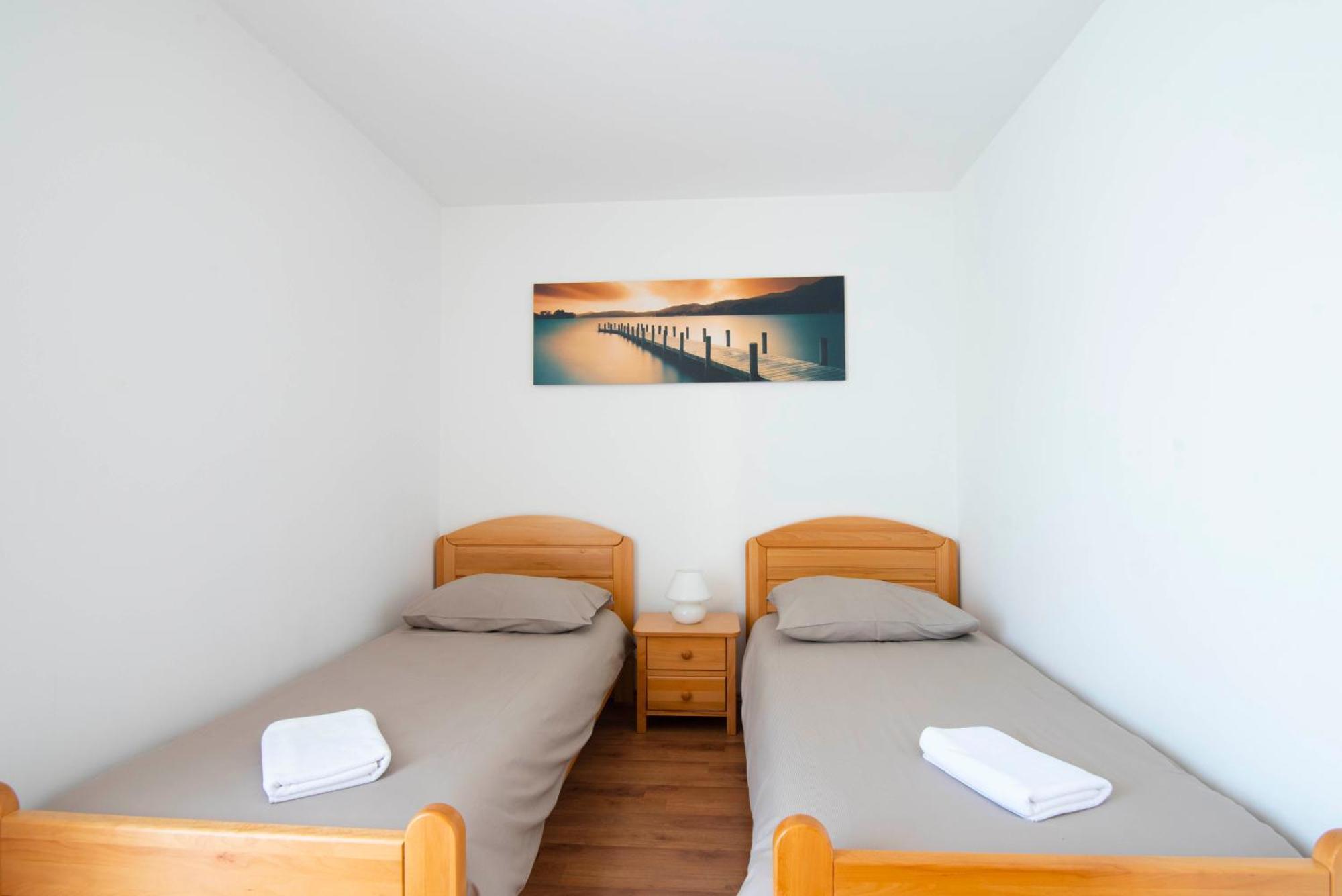 Vacation Villa Matic With 7 Bedrooms Синь Экстерьер фото